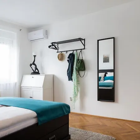 Apartment Dositejeva Urban Downtown